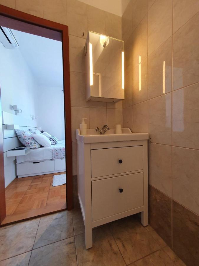 Room Novakovic Biograd Na Moru Zewnętrze zdjęcie